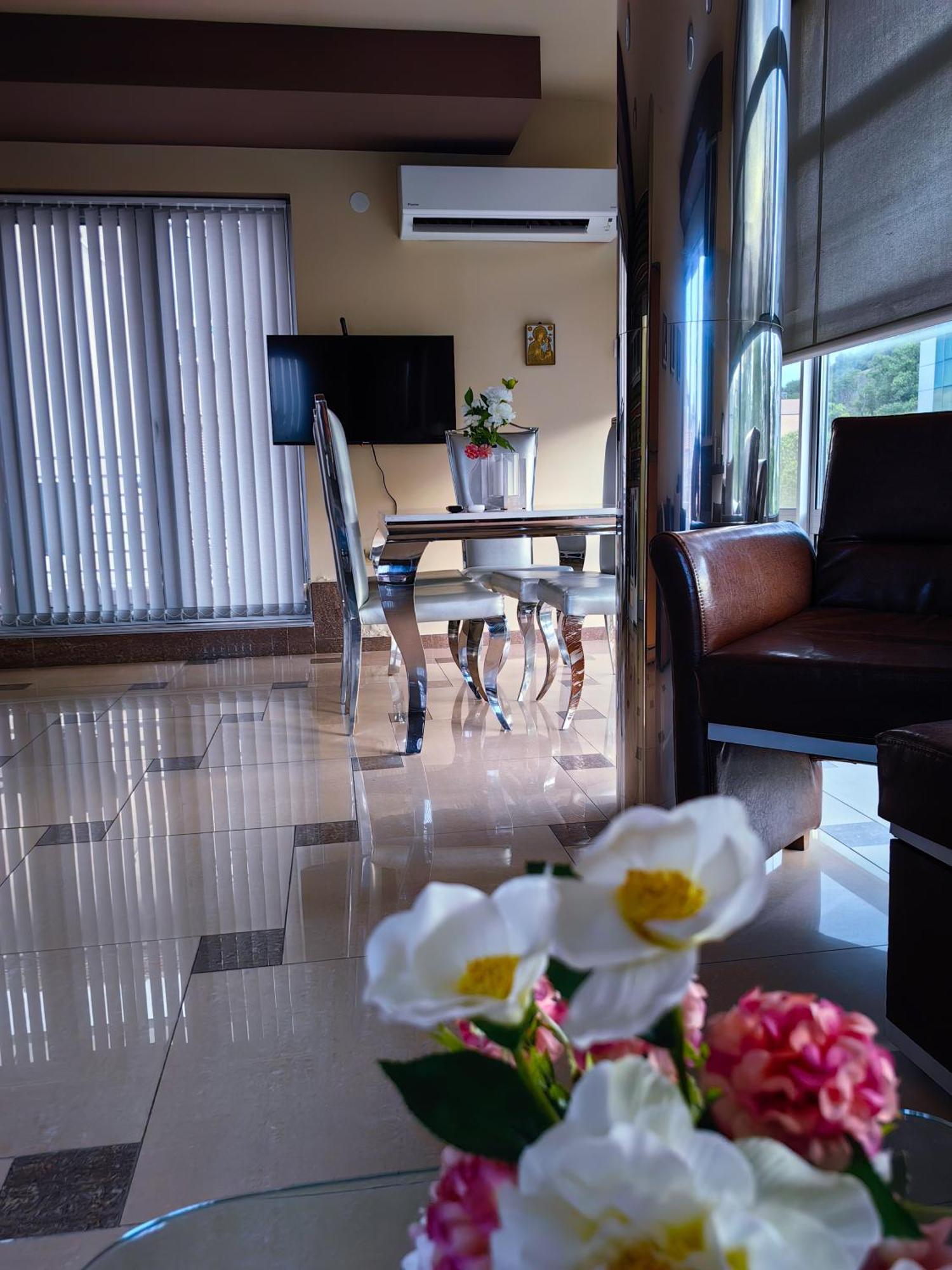 The View Apartment พลอฟดิฟ ภายนอก รูปภาพ